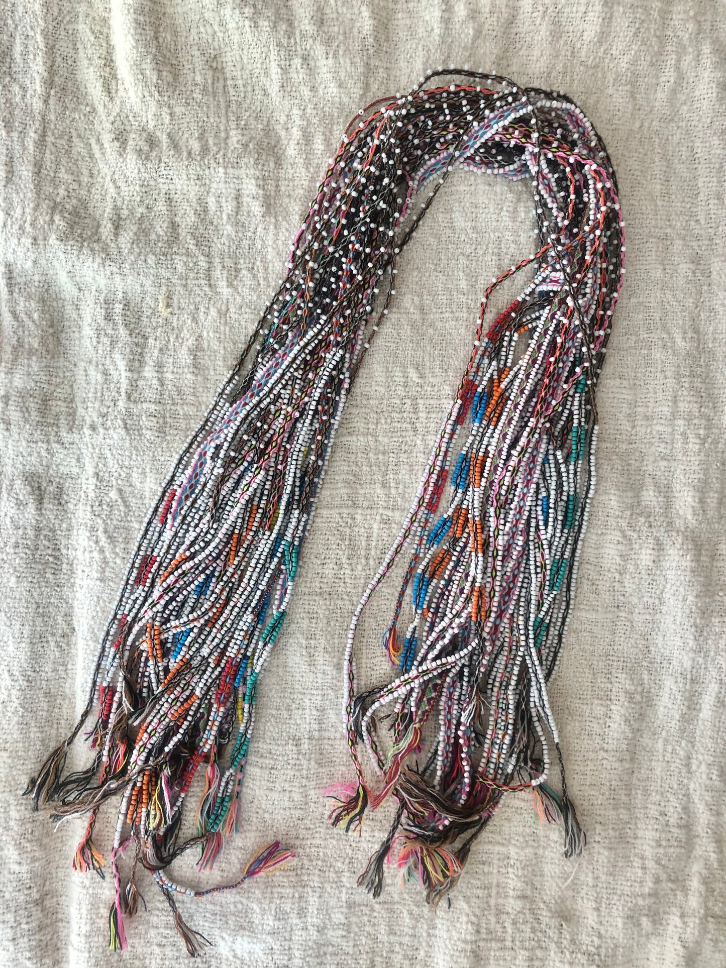 Medium Huatana Ties