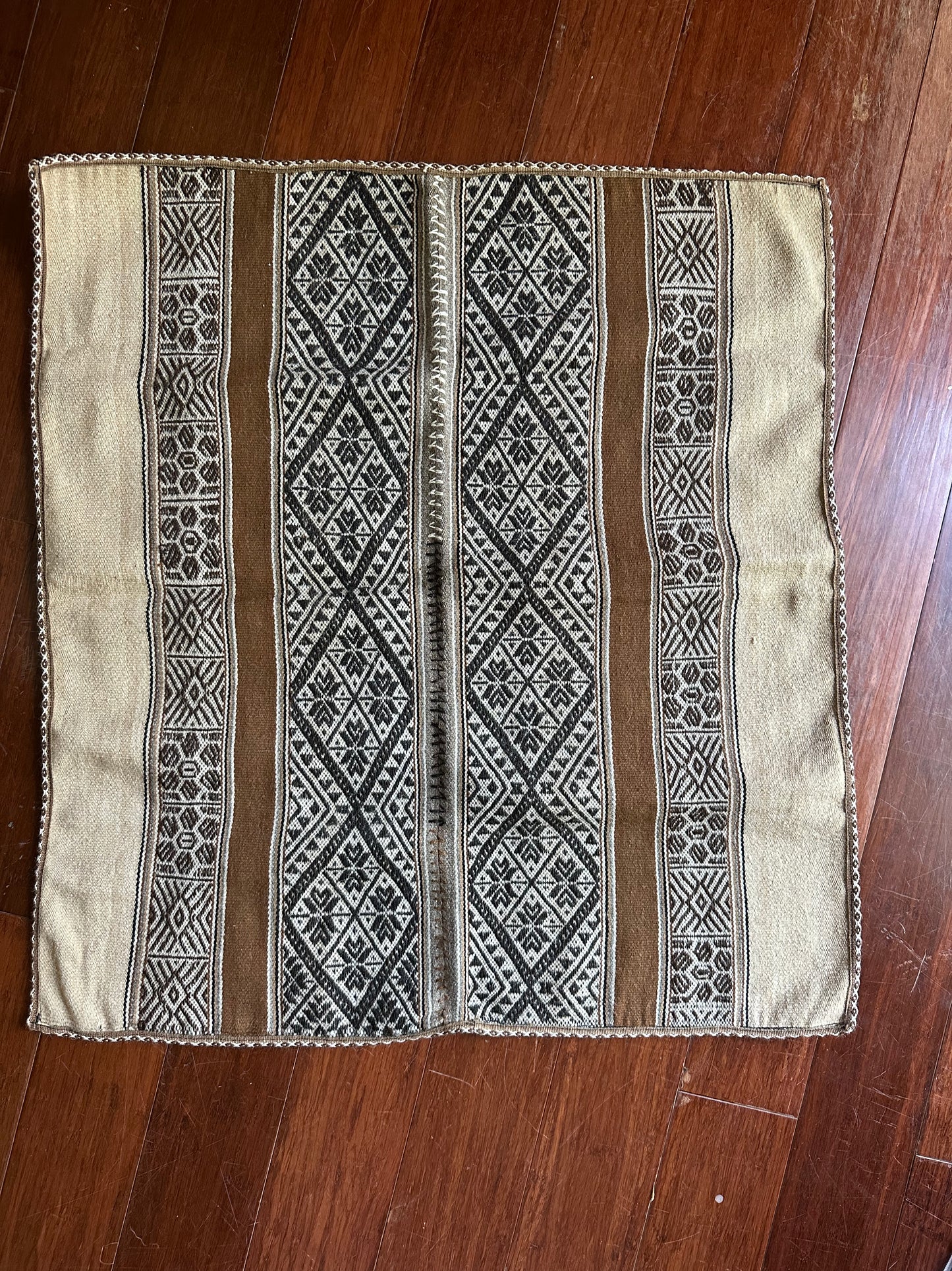 Large Mesa Cloth #34