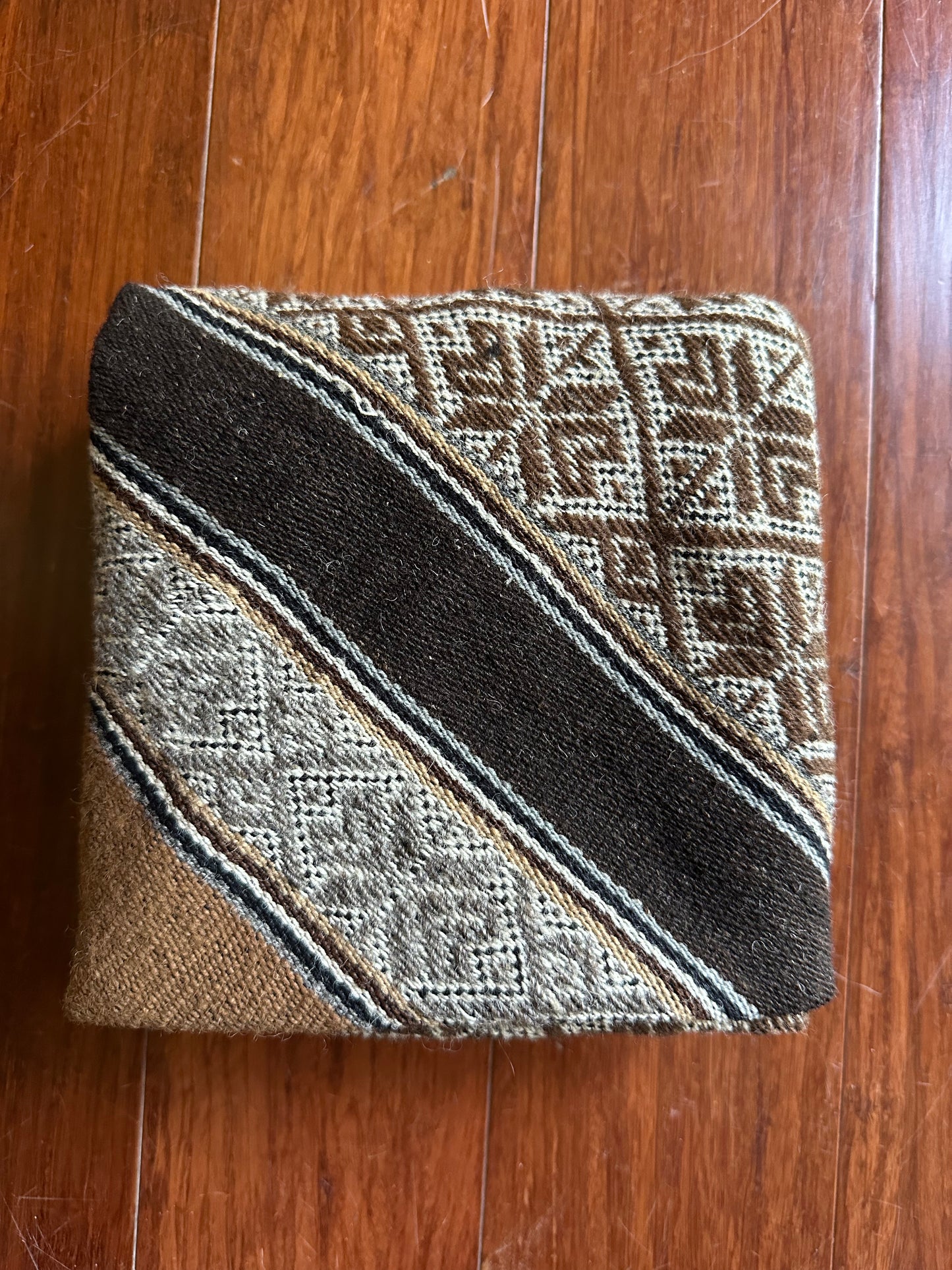 Large Mesa Cloth #38