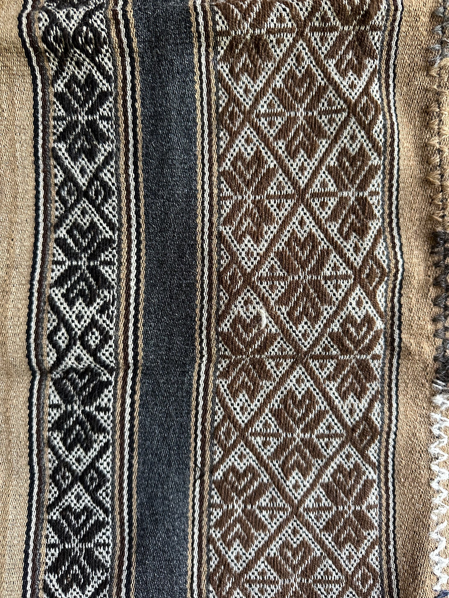 Large Mesa Cloth #37