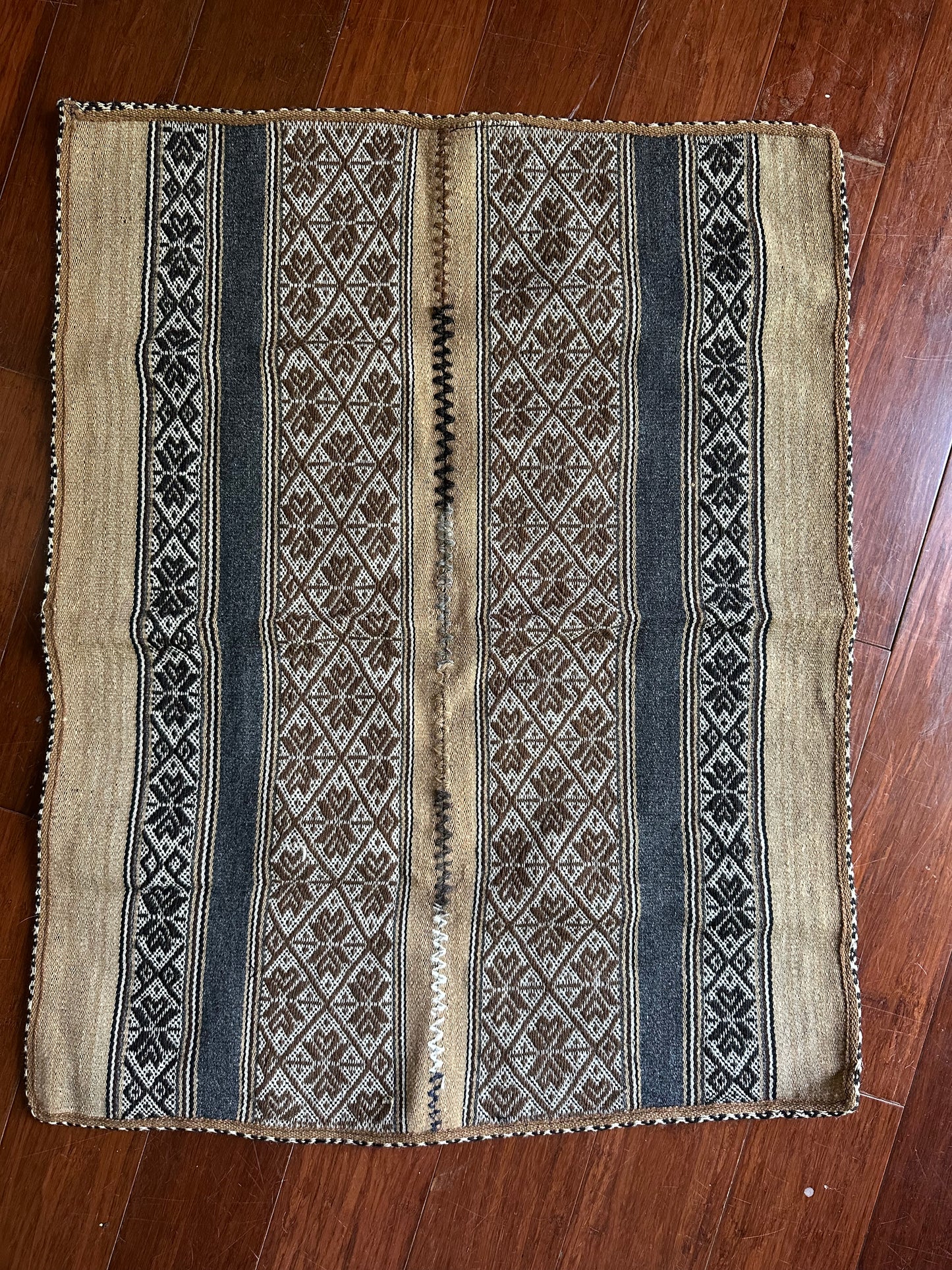Large Mesa Cloth #37